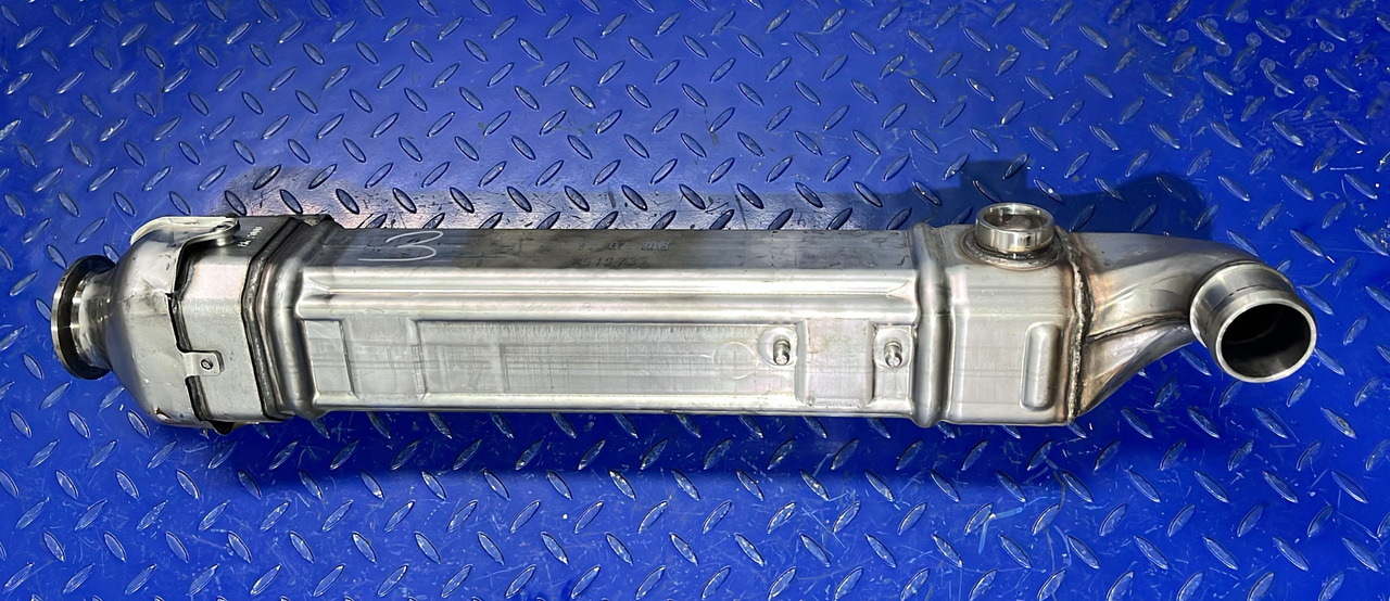 Mercedes Benz Actros Axor Arocs Antos MP4 A4701400675 - EGR koeler voor Vrachtwagen: afbeelding 1 Mercedes Benz Actros Axor Arocs Antos MP4 A4701400675 - EGR koeler voor Vrachtwagen: afbeelding 1