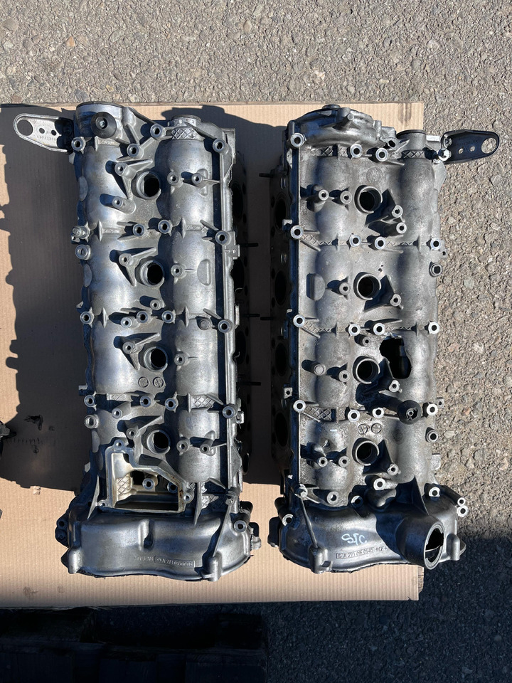 Mercedes Benz Cylinder Heads A2730160105 / A2730160005 - Cilinderblok: afbeelding 1 Mercedes Benz Cylinder Heads A2730160105 / A2730160005 - Cilinderblok: afbeelding 1