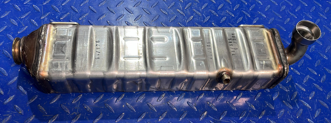 Mercedes Benz EGR Atego A9361420779 - EGR koeler voor Vrachtwagen: afbeelding 2 Mercedes Benz EGR Atego A9361420779 - EGR koeler voor Vrachtwagen: afbeelding 2