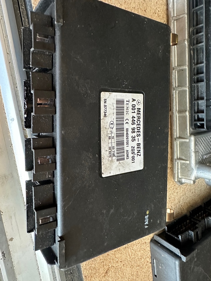 Temic Mercedes Unimog Ecu A0004469835 - ECU voor Andere machine: afbeelding 1 Temic Mercedes Unimog Ecu A0004469835 - ECU voor Andere machine: afbeelding 1