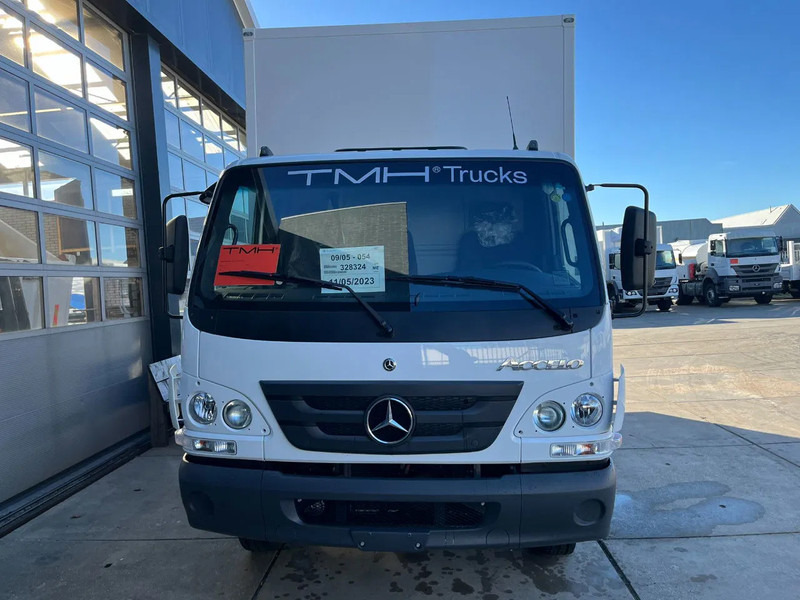Mercedes-Benz Accelo 915 4x2 Closed Cargo Truck - Bakwagen: afbeelding 4 Mercedes-Benz Accelo 915 4x2 Closed Cargo Truck - Bakwagen: afbeelding 4