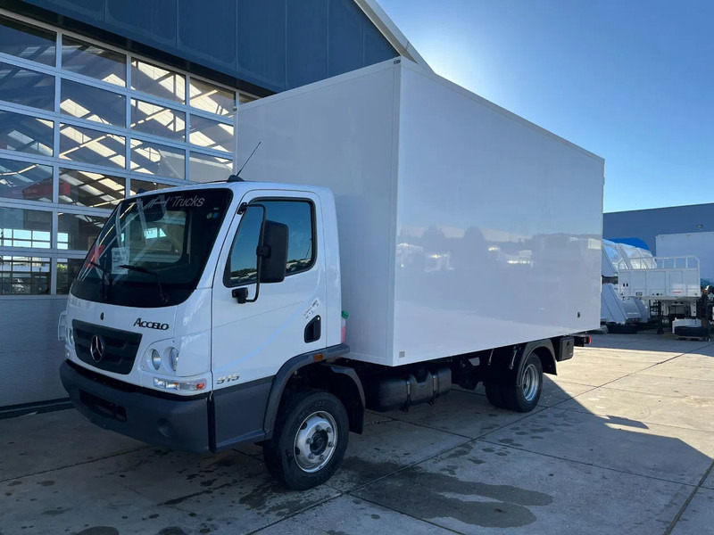Mercedes-Benz Accelo 915 4x2 Closed Cargo Truck - Bakwagen: afbeelding 1 Mercedes-Benz Accelo 915 4x2 Closed Cargo Truck - Bakwagen: afbeelding 1