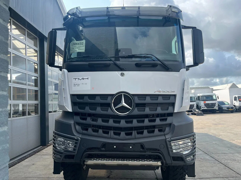 Mercedes-Benz Arocs 3340 A 6x6 Cargo Truck - Schuifzeilen vrachtwagen: afbeelding 4 Mercedes-Benz Arocs 3340 A 6x6 Cargo Truck - Schuifzeilen vrachtwagen: afbeelding 4