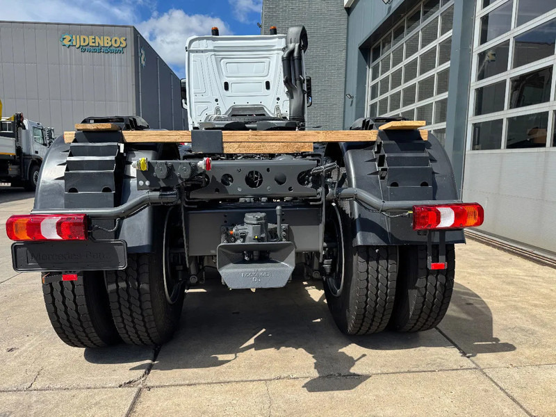 Mercedes-Benz Arocs 4058 AS 6x6 Tractor Head 180T Push Pull EURO-3 - Trekker: afbeelding 3 Mercedes-Benz Arocs 4058 AS 6x6 Tractor Head 180T Push Pull EURO-3 - Trekker: afbeelding 3