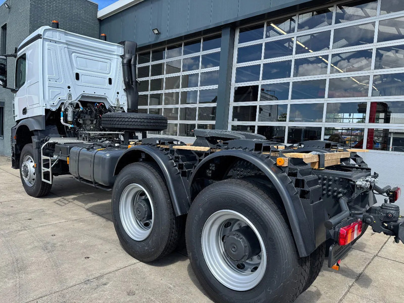 Mercedes-Benz Arocs 4058 AS 6x6 Tractor Head 180T Push Pull EURO-3 - Trekker: afbeelding 2 Mercedes-Benz Arocs 4058 AS 6x6 Tractor Head 180T Push Pull EURO-3 - Trekker: afbeelding 2