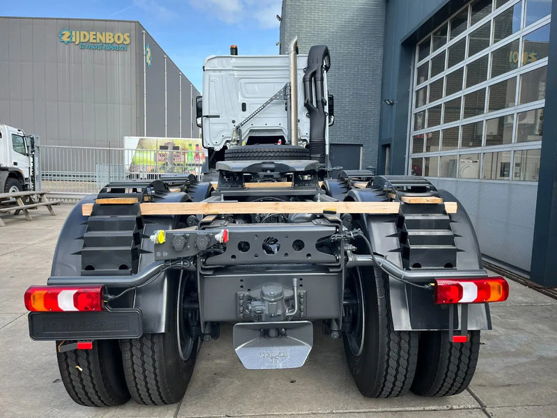 Mercedes-Benz Arocs 4058 AS 6x6 Tractor Head 180T Push Pull EURO-5 - Trekker: afbeelding 5 Mercedes-Benz Arocs 4058 AS 6x6 Tractor Head 180T Push Pull EURO-5 - Trekker: afbeelding 5