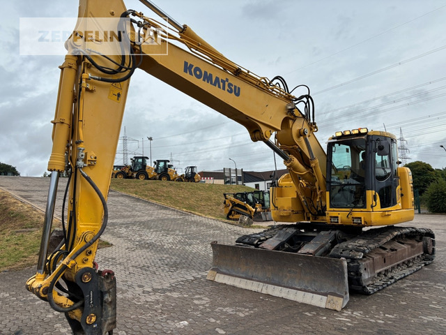 Komatsu PC228 - Rupsgraafmachine: afbeelding 2 Komatsu PC228 - Rupsgraafmachine: afbeelding 2