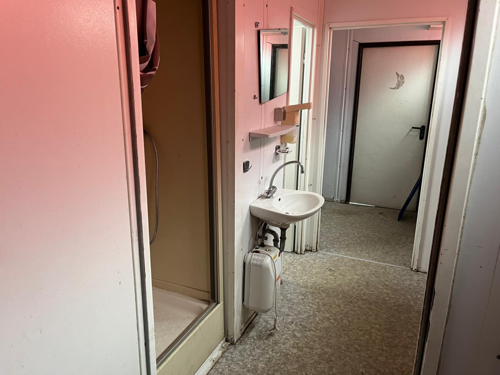 Abrollcontainer Containeranlage für Asbestsanierung - Haakarmsysteem vrachtwagen: afbeelding 3 Abrollcontainer Containeranlage für Asbestsanierung - Haakarmsysteem vrachtwagen: afbeelding 3