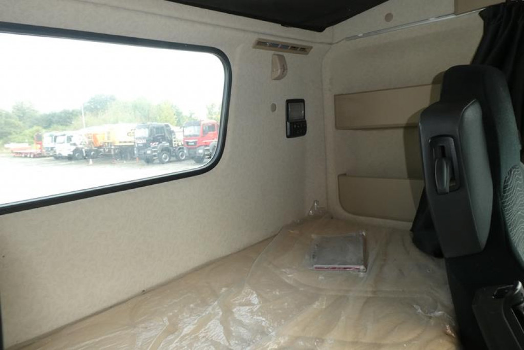 MERCEDES-BENZ Actros neu 2546 L 6x2 Abrollkipper Lenk-Lift Achse - Haakarmsysteem vrachtwagen: afbeelding 3 MERCEDES-BENZ Actros neu 2546 L 6x2 Abrollkipper Lenk-Lift Achse - Haakarmsysteem vrachtwagen: afbeelding 3