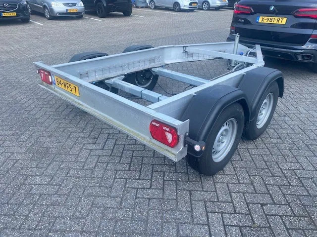 Diversen Bolle . 2 asser aanhangwagen voor kogelkoppeling 3500 kg - Chassis aanhangwagen: afbeelding 3 Diversen Bolle . 2 asser aanhangwagen voor kogelkoppeling 3500 kg - Chassis aanhangwagen: afbeelding 3