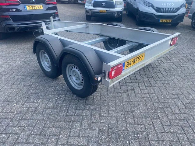 Diversen Bolle . 2 asser aanhangwagen voor kogelkoppeling 3500 kg - Chassis aanhangwagen: afbeelding 2 Diversen Bolle . 2 asser aanhangwagen voor kogelkoppeling 3500 kg - Chassis aanhangwagen: afbeelding 2