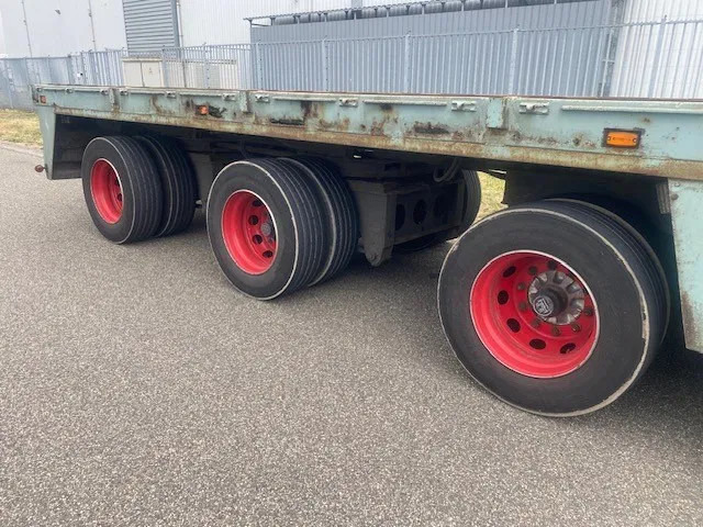 Floor open oplegger 3 asser uitschuifbaar, 2 x stuur, 1 x liftas - Vlakke/ Open oplegger: afbeelding 3 Floor open oplegger 3 asser uitschuifbaar, 2 x stuur, 1 x liftas - Vlakke/ Open oplegger: afbeelding 3