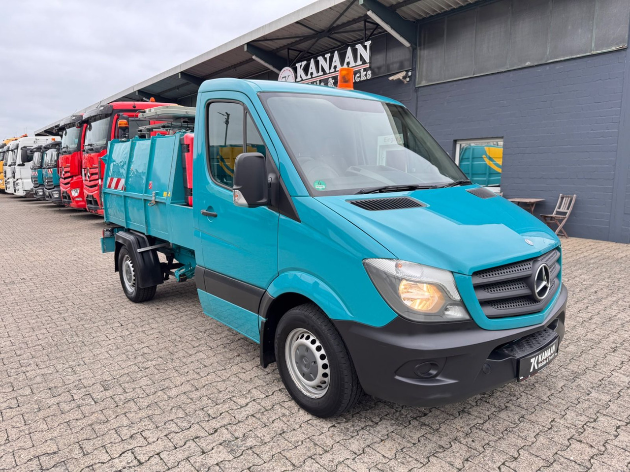 Mercedes-Benz 313 CDI Sprinter II Bertsche Müllwagen Tafel - Bedrijfswagen: afbeelding 1 Mercedes-Benz 313 CDI Sprinter II Bertsche Müllwagen Tafel - Bedrijfswagen: afbeelding 1