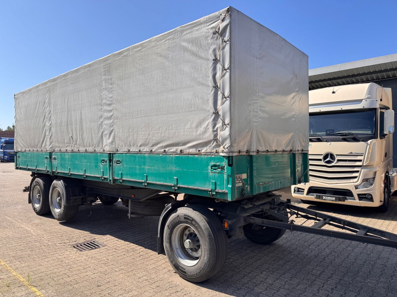 KUMMLIN 3-Achs Getreide Kipper 3 Seiten Liftachs - Kipper aanhangwagen: afbeelding 5 KUMMLIN 3-Achs Getreide Kipper 3 Seiten Liftachs - Kipper aanhangwagen: afbeelding 5