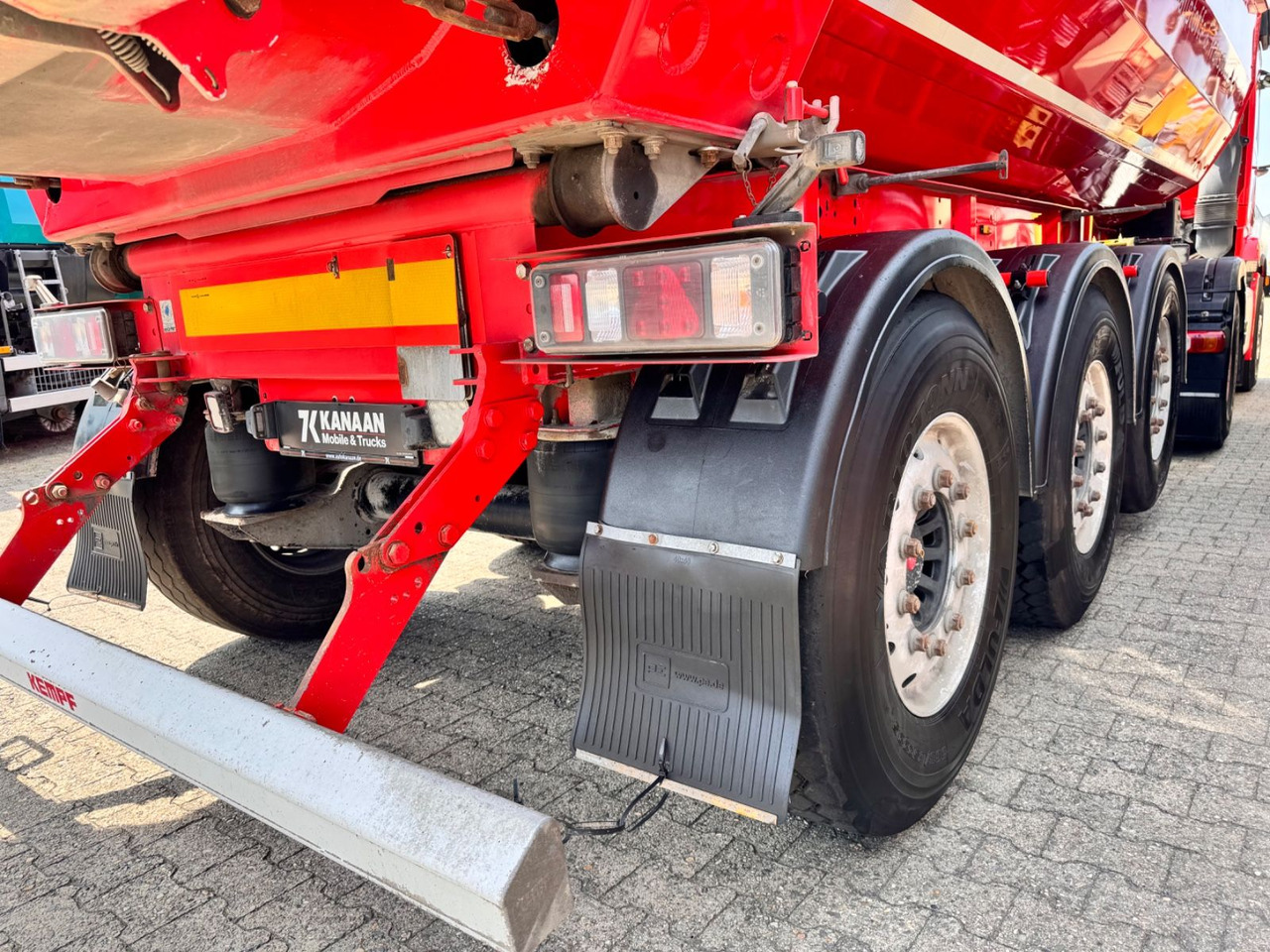 Kempf SKM 35/3 Alu Mulde ca.28m³ el. Verdeck 5.020Kg - Kipper oplegger: afbeelding 4 Kempf SKM 35/3 Alu Mulde ca.28m³ el. Verdeck 5.020Kg - Kipper oplegger: afbeelding 4