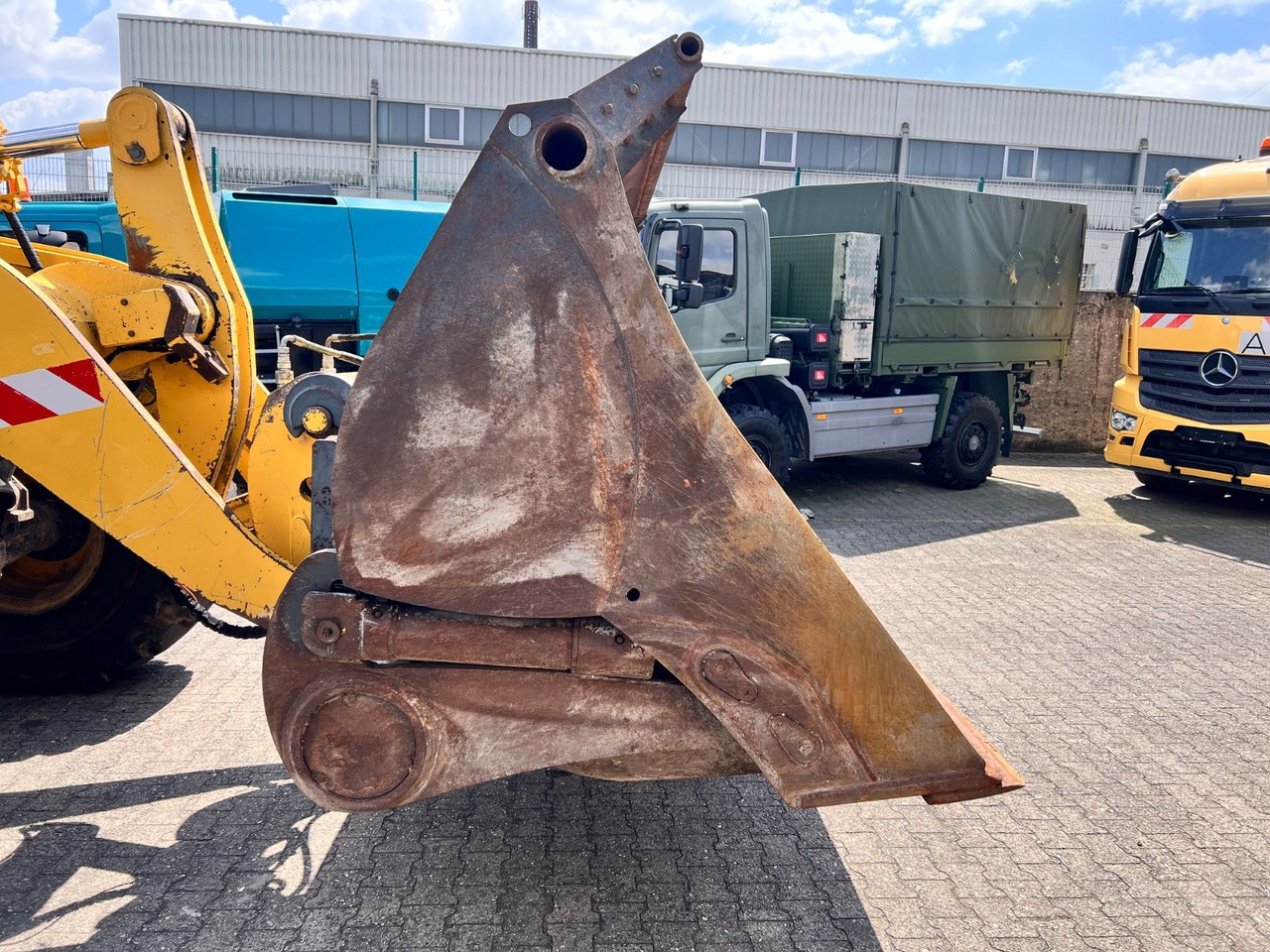 Komatsu WA 380-7 A Hochkippschaufel 4,5m³ Schnellwechsle - Wiellader: afbeelding 4 Komatsu WA 380-7 A Hochkippschaufel 4,5m³ Schnellwechsle - Wiellader: afbeelding 4