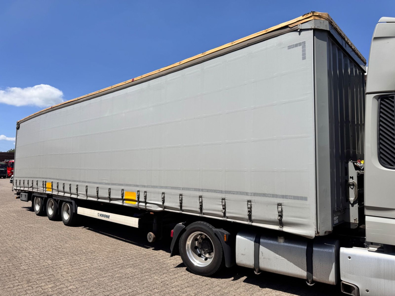 Krone SD Curtainsider MEGA Jumbo XL Zert Getränke etc - Schuifzeiloplegger: afbeelding 1 Krone SD Curtainsider MEGA Jumbo XL Zert Getränke etc - Schuifzeiloplegger: afbeelding 1