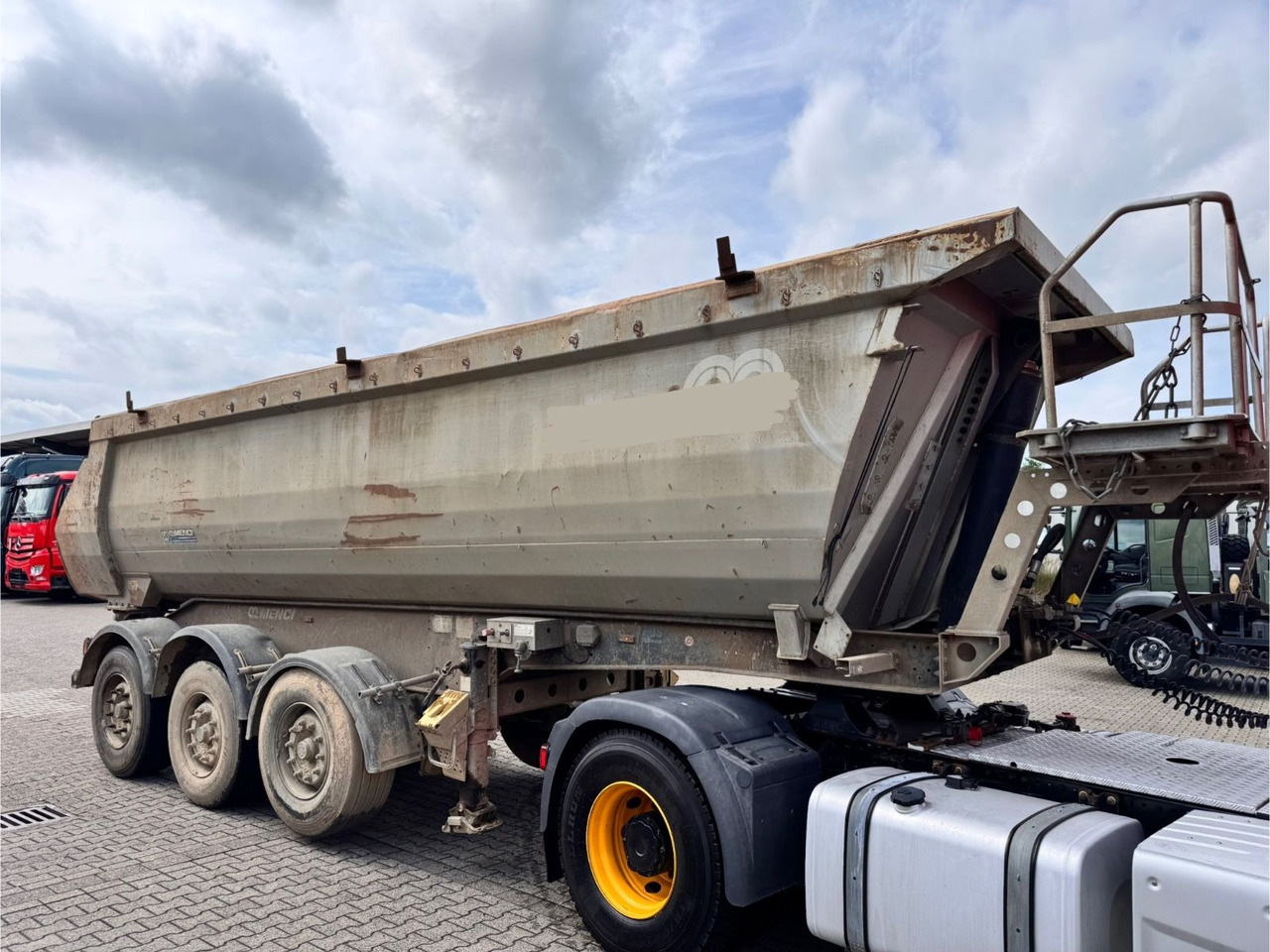 Menci SA700R Kipper Mulde 27m³ Lift Stahl 3 Stück - Kipper oplegger: afbeelding 2 Menci SA700R Kipper Mulde 27m³ Lift Stahl 3 Stück - Kipper oplegger: afbeelding 2