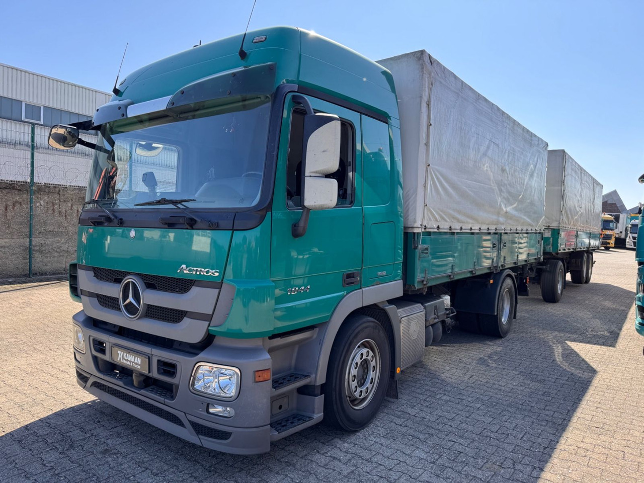Mercedes-Benz 1844 Actros MP3 3-SeitenKipper Getreide Pritsche - Kipper vrachtwagen: afbeelding 5 Mercedes-Benz 1844 Actros MP3 3-SeitenKipper Getreide Pritsche - Kipper vrachtwagen: afbeelding 5