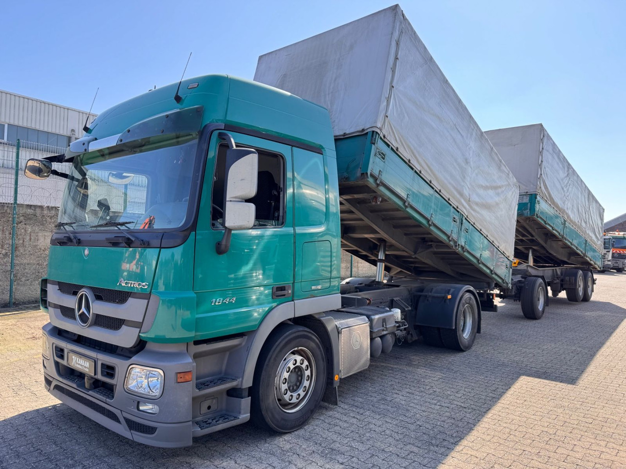 Mercedes-Benz 1844 Actros MP3 3-SeitenKipper Getreide Pritsche - Kipper vrachtwagen: afbeelding 4 Mercedes-Benz 1844 Actros MP3 3-SeitenKipper Getreide Pritsche - Kipper vrachtwagen: afbeelding 4