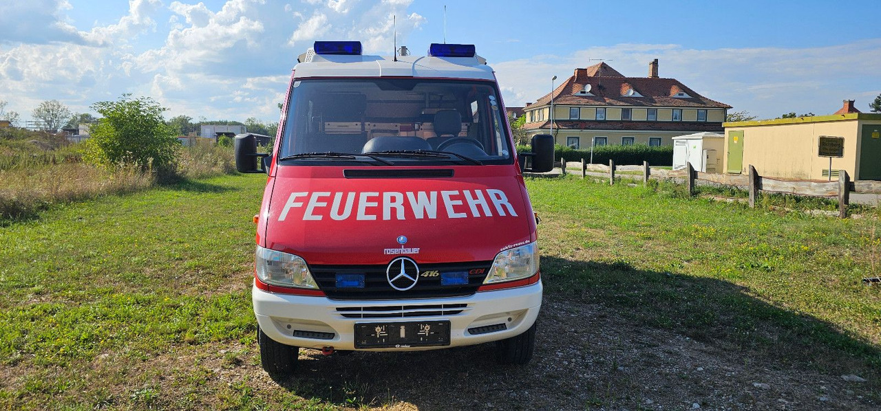 Mercedes-Benz Allrad Sprinter 416 Feuerwehr 4x4 VAN - Bedrijfswagen: afbeelding 2 Mercedes-Benz Allrad Sprinter 416 Feuerwehr 4x4 VAN - Bedrijfswagen: afbeelding 2