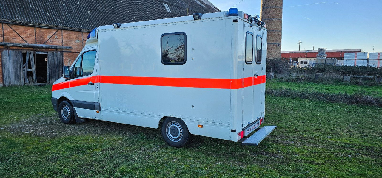 Volkswagen Crafter ELW Rettungswagen Camper Van - Ambulance: afbeelding 4 Volkswagen Crafter ELW Rettungswagen Camper Van - Ambulance: afbeelding 4