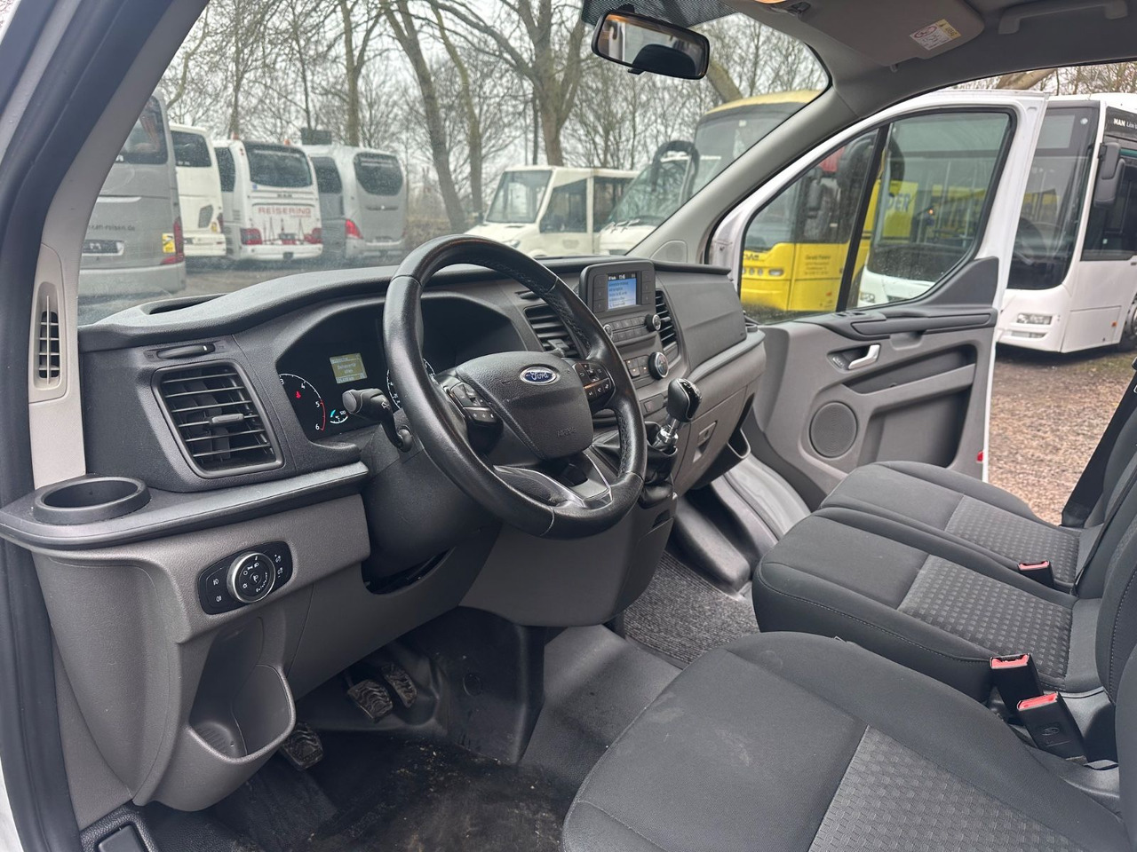 Ford Transit Custom (Klima*Euro 6) - Minibus, Personenvervoer: afbeelding 3 Ford Transit Custom (Klima*Euro 6) - Minibus, Personenvervoer: afbeelding 3