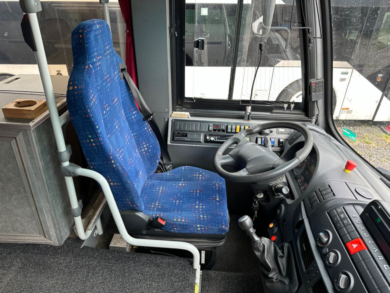 Iveco Kapena Tema 100 (32*Sitze*DE*TOP*Schalt) O510 Iveco Kapena Tema 100 , O 510, 818, Rapido - Minibus, Personenvervoer: afbeelding 4 Iveco Kapena Tema 100 (32*Sitze*DE*TOP*Schalt) O510 Iveco Kapena Tema 100 , O 510, 818, Rapido - Minibus, Personenvervoer: afbeelding 4