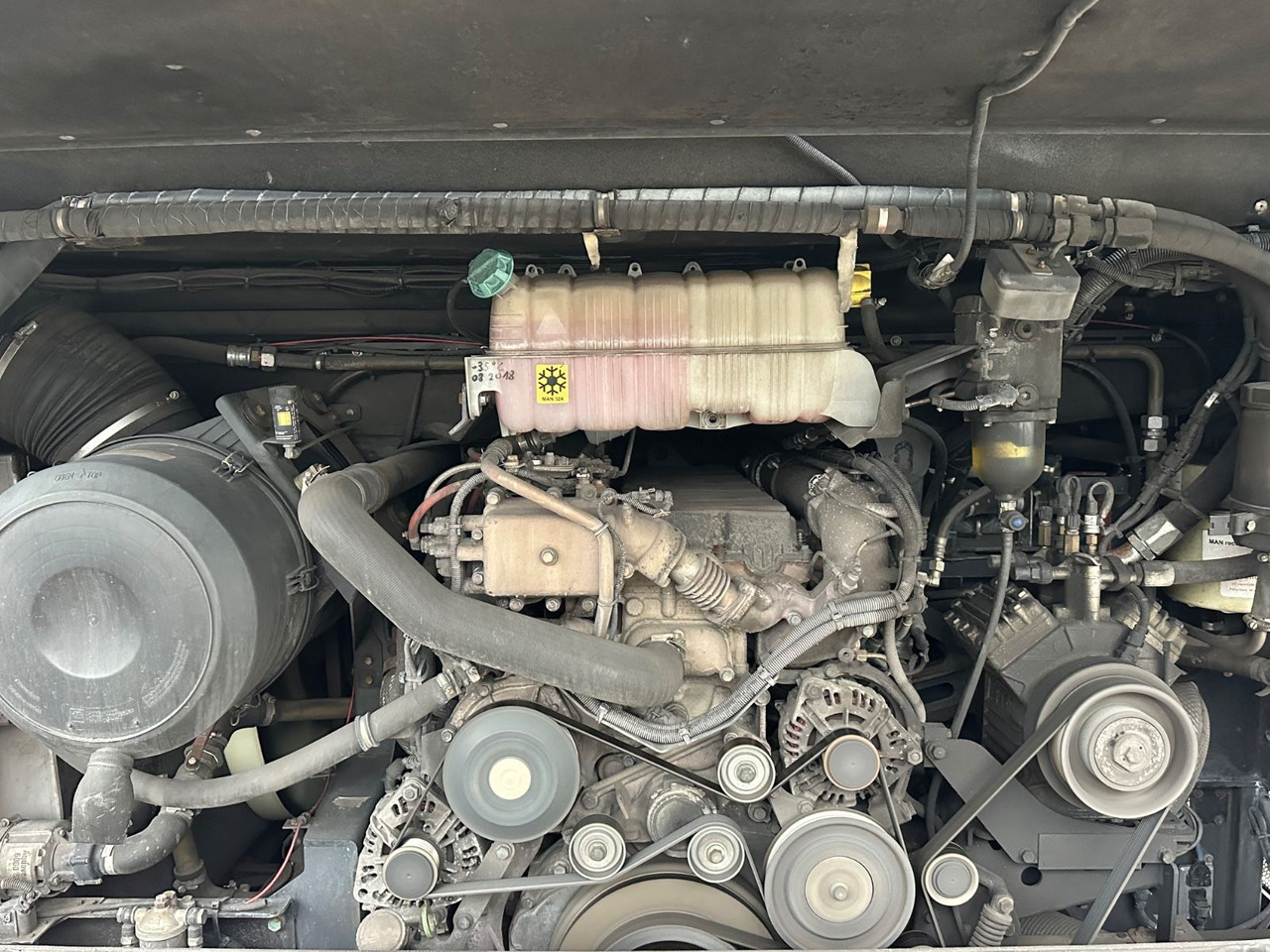 MAN R08 Lions Coach L (wenig Km*Behinderten gerecht) MAN R08 Lions Coach L (wenig Km*Behinderten gerecht) - Touringcar: afbeelding 4 MAN R08 Lions Coach L (wenig Km*Behinderten gerecht) MAN R08 Lions Coach L (wenig Km*Behinderten gerecht) - Touringcar: afbeelding 4