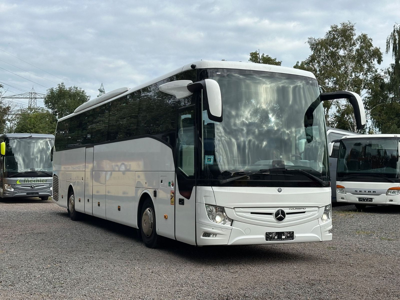Mercedes-Benz Tourismo E 16 RHD-M/2A (wenig Km*TOP*61 Sitze) - Touringcar: afbeelding 1 Mercedes-Benz Tourismo E 16 RHD-M/2A (wenig Km*TOP*61 Sitze) - Touringcar: afbeelding 1