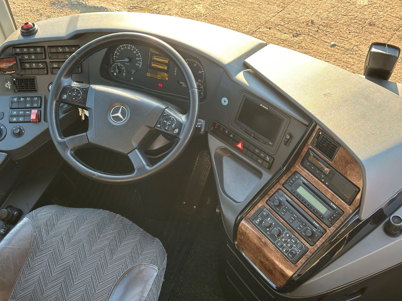 Mercedes-Benz Travego O580 16 RHD-M LuxLine*Eur6*SchweizerBus - Touringcar: afbeelding 5 Mercedes-Benz Travego O580 16 RHD-M LuxLine*Eur6*SchweizerBus - Touringcar: afbeelding 5