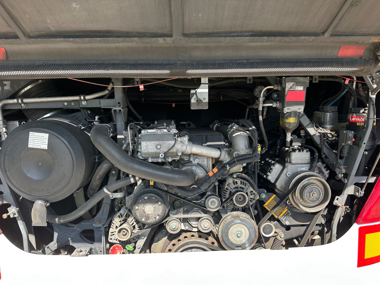 Neoplan P06 Skyliner L (83 Sitze*TOP*Motor Neu*Panorama) - Dubbeldeksbus: afbeelding 4 Neoplan P06 Skyliner L (83 Sitze*TOP*Motor Neu*Panorama) - Dubbeldeksbus: afbeelding 4